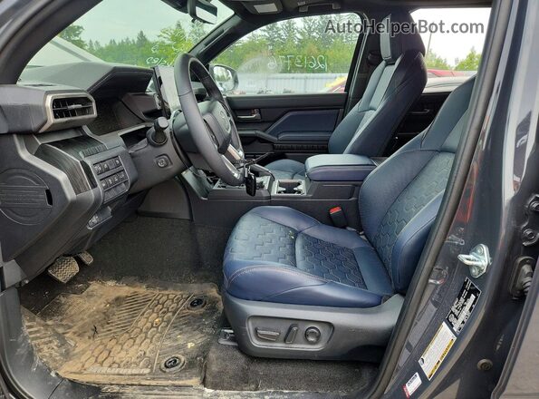 JTEVB5BR7S5024029 2025 TOYOTA 4RUNNER Gray წინა სალონის ხედი