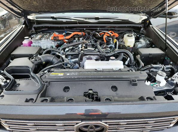 JTEVB5BR7S5024029 2025 TOYOTA 4RUNNER Gray ძრავის განყოფილების ხედი