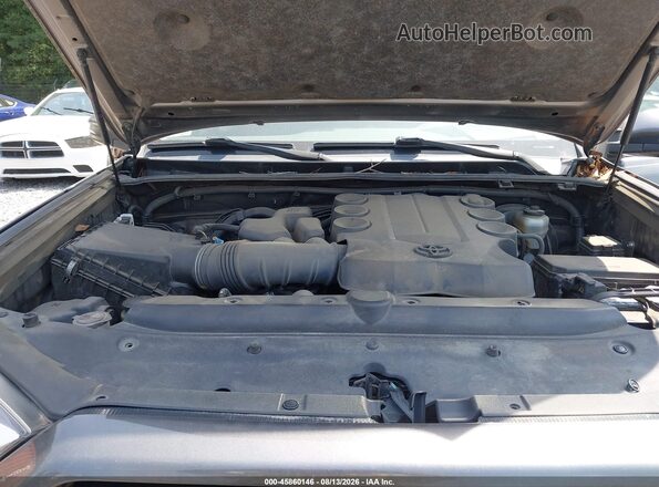 JTEZU5JR4L5224882 2020 TOYOTA 4RUNNER Gray Вид ззаду