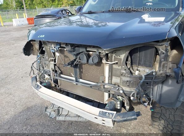 JTEZU5JR5G5133304 2016 TOYOTA 4RUNNER Black Front view