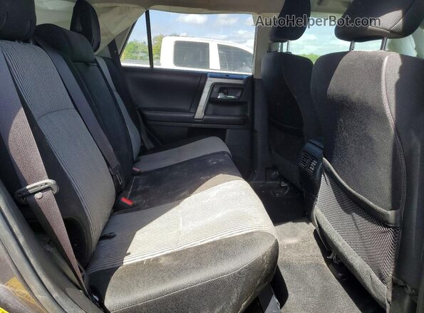 JTEZU5JR5H5160505 2017 TOYOTA 4RUNNER Серый Вид задней части салона