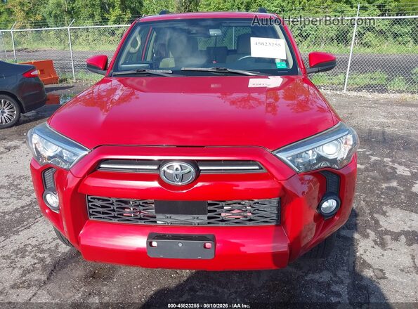 JTEZU5JR5L5215818 2020 TOYOTA 4RUNNER Red Widok z przodu