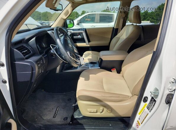 JTEZU5JR6G5113739 2016 TOYOTA 4RUNNER White Widok wnętrza z przodu