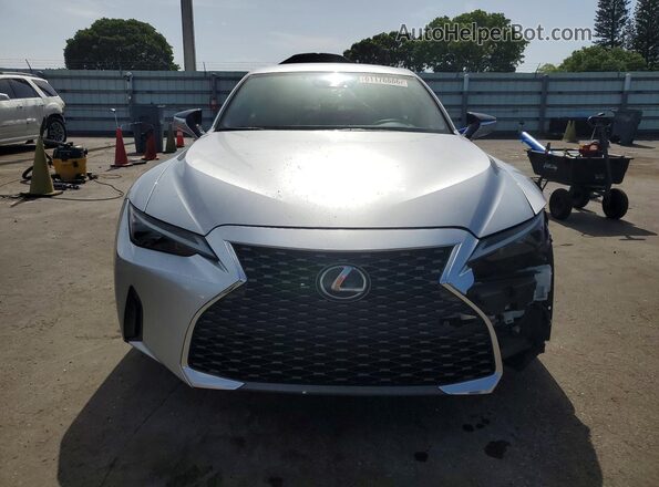 JTHAA1D27M5111087 2021 LEXUS IS Silver Front view