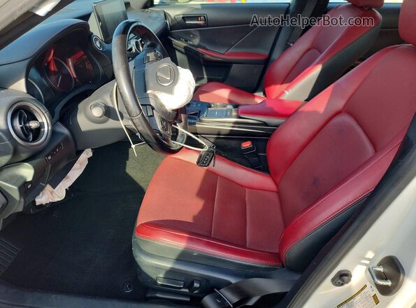 JTHAA1D2XM5109706 2021 LEXUS IS Белый Вид салона спереди