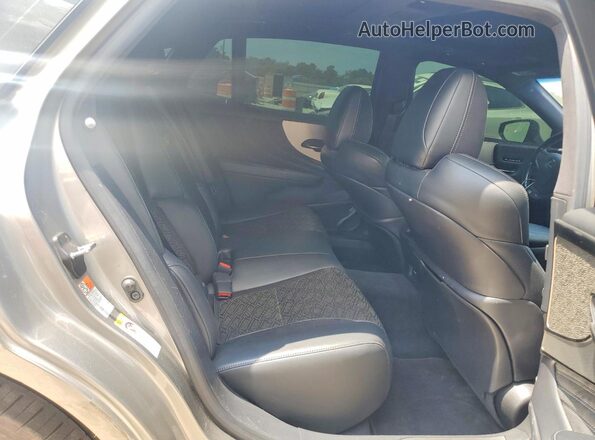 JTHB51FF5J5000364 2018 LEXUS LS Silver უკანა სავარძლების ხედი