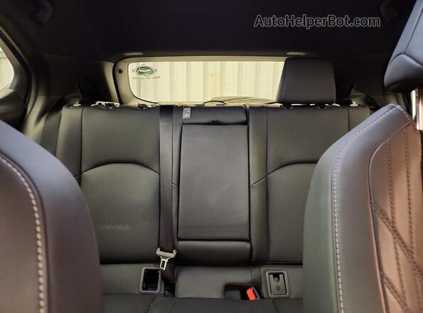 JTHB9JBH0R2071691 2024 LEXUS UX Blue Widok tylnych siedzeń