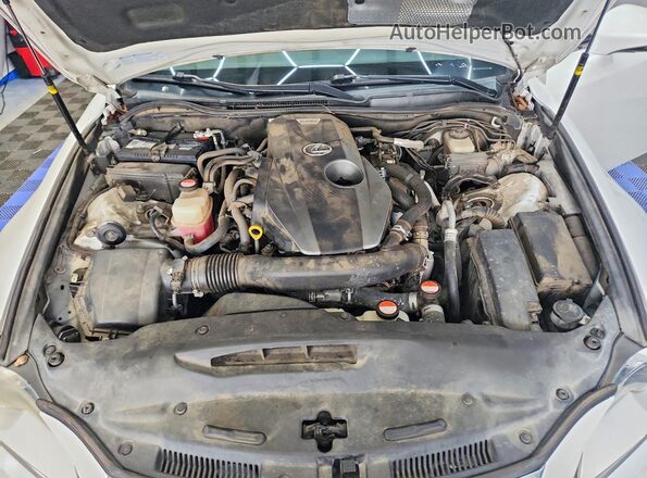 JTHBA1D23G5013103 2016 LEXUS IS White Widok wnętrza z tyłu