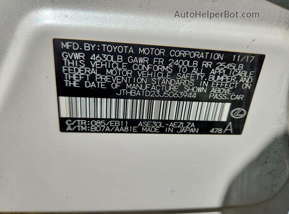 JTHBA1D23J5063944 2018 LEXUS IS White Vista de la etiqueta del VIN