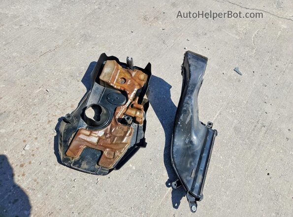 JTHBA1D25G5034504 2016 LEXUS IS Black Engine compartment view
