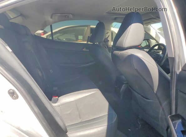 JTHBA1D25H5041793 2017 LEXUS IS Silver Vista de los asientos traseros