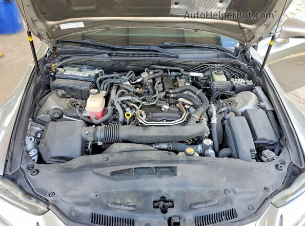 JTHBA1D25J5078512 2018 LEXUS IS Silver უკანა სალონის ხედი