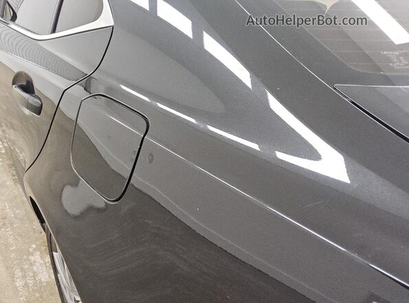 JTHBA1D28J5067164 2018 LEXUS IS Черный 