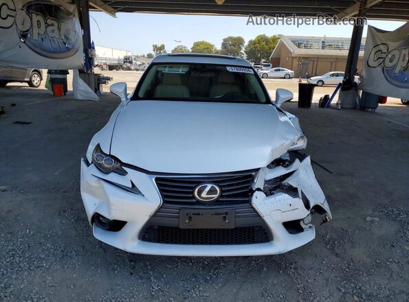 JTHBA1D2XG5008299 2016 LEXUS IS Белый Вид спереди