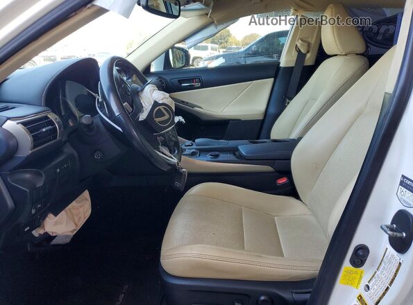 JTHBA1D2XG5008299 2016 LEXUS IS Белый Вид салона спереди