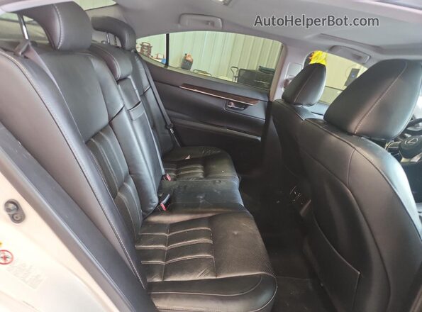 JTHBK1GG0G2238293 2016 LEXUS ES White Вид панелі приладів