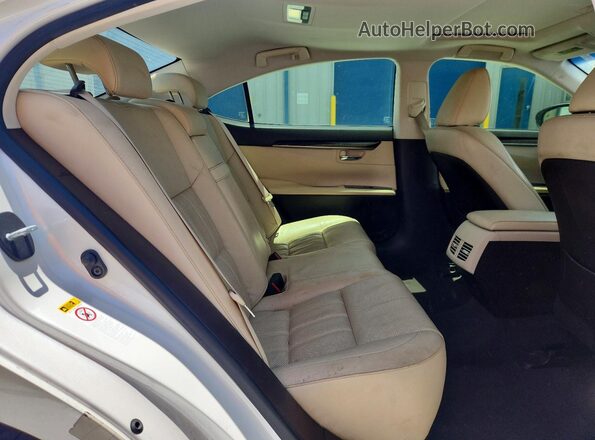 JTHBK1GGXG2222988 2016 LEXUS ES White Vista de los asientos traseros