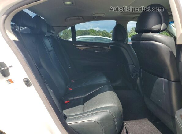 JTHBL5EF7G5141623 2016 LEXUS LS White 
