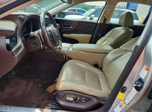 JTHC51FF9J5005202 2018 LEXUS LS Silver Vista interior delantera