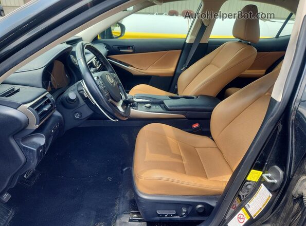 JTHC81D20J5030917 2018 LEXUS IS Black Вид салону спереду