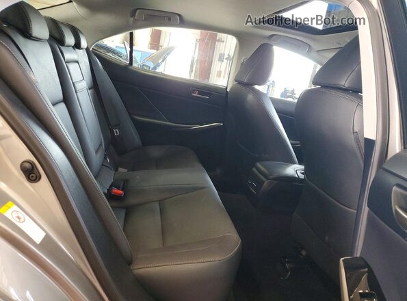 JTHC81D25K5035550 2019 LEXUS IS Серебряный Вид задних сидений