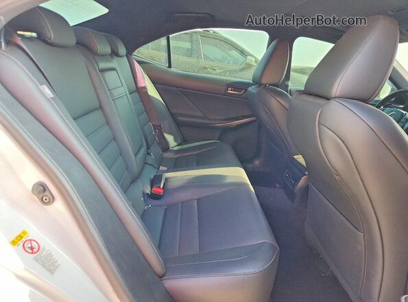 JTHC81D27K5035307 2019 LEXUS IS White Вид задніх сидінь