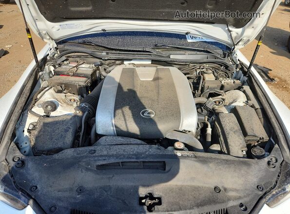 JTHC81D27K5035307 2019 LEXUS IS White Вид задньої частини салону