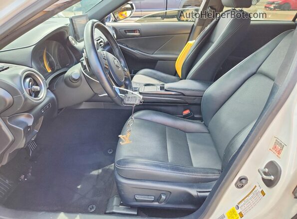 JTHCA1D26M5116807 2021 LEXUS IS White Front interior view