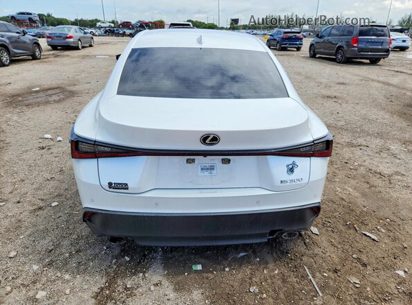 JTHCA1D26M5116807 2021 LEXUS IS White Rear view