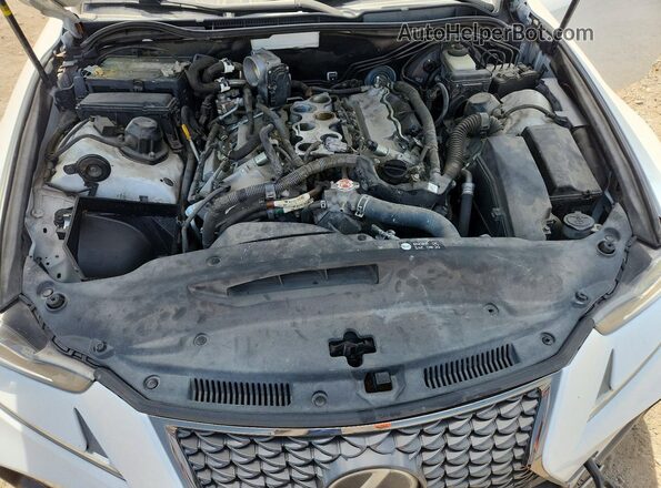 JTHCE1D22H5012955 2017 LEXUS IS White უკანა სალონის ხედი