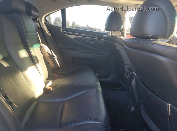 JTHCL5EF2G5026741 2016 LEXUS LS White Вид задніх сидінь