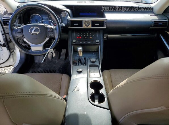 JTHCM1D25H5016100 2017 LEXUS IS White Widok deski rozdzielczej