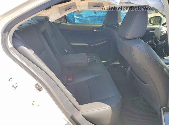 JTHCM1D28G5007793 2016 LEXUS IS White Widok tylnych siedzeń