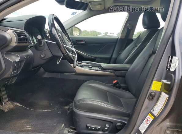 JTHCM1D28H5022019 2017 LEXUS IS Gray Widok wnętrza z przodu