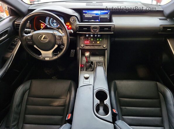 JTHG81F21L5041314 2020 LEXUS IS Red Widok deski rozdzielczej