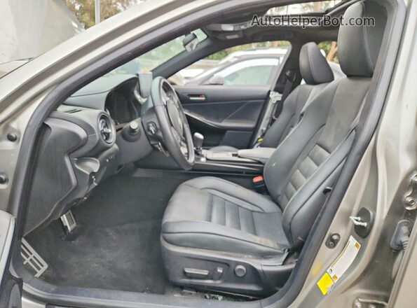 JTHGZ1B22P5071592 2023 LEXUS IS Silver Widok wnętrza z przodu