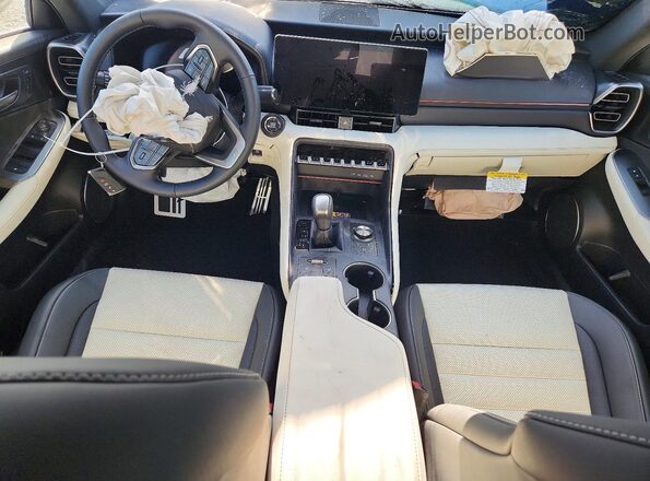 JTHGZ1B24T5097248 2026 LEXUS IS White Vista del salpicadero