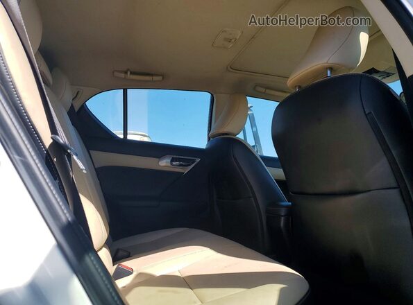JTHKD5BH2H2292259 2017 LEXUS CT Белый Вид задних сидений