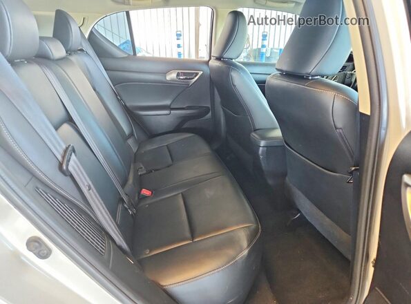 JTHKD5BH3G2268177 2016 LEXUS CT White 