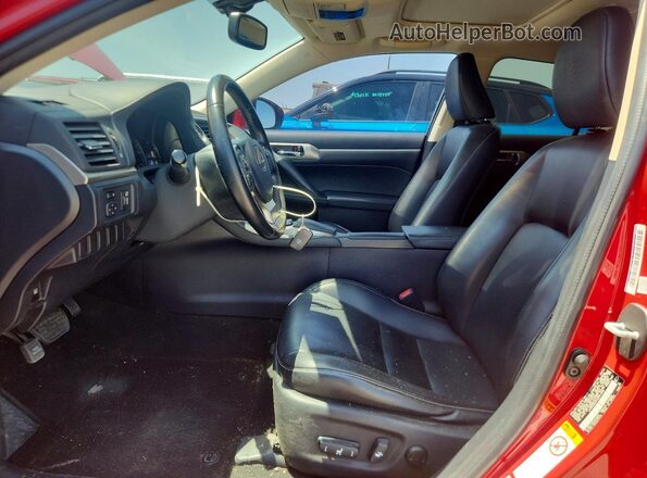 JTHKD5BH7H2291396 2017 LEXUS CT Red Вид салону спереду
