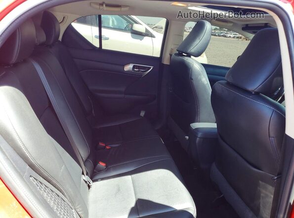 JTHKD5BH8H2287101 2017 LEXUS CT Red Widok tylnych siedzeń