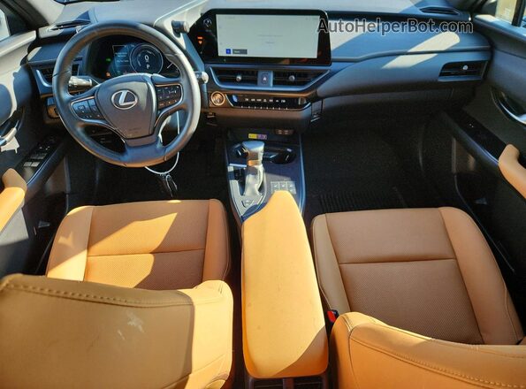 JTHP9JBH3P2067850 2023 LEXUS UX Black Vista del salpicadero