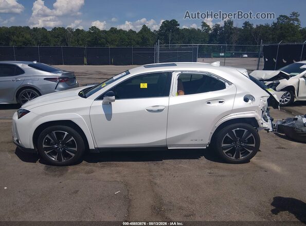 JTHP9JBH7N2057786 2022 LEXUS UX 250H White 