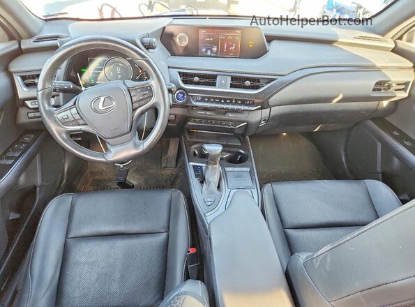 JTHP9JBH8M2044933 2021 LEXUS UX Silver Առջևի վահանակի տեսք