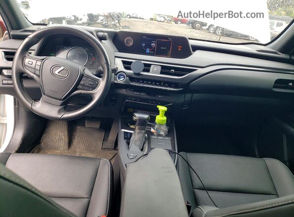 JTHP9JBHXN2056048 2022 LEXUS UX White Vista del salpicadero