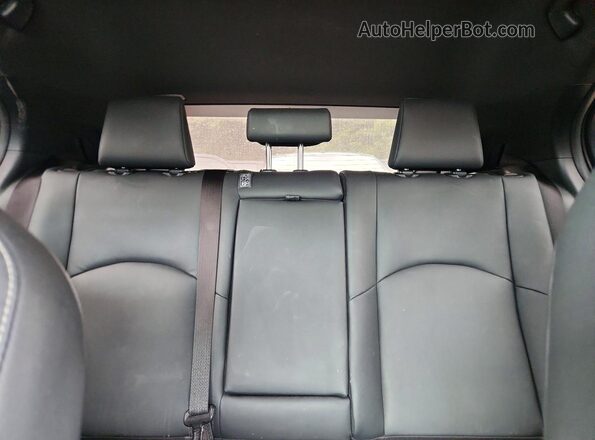 JTHX3JBH0N2055489 2022 LEXUS UX White Vista de los asientos traseros