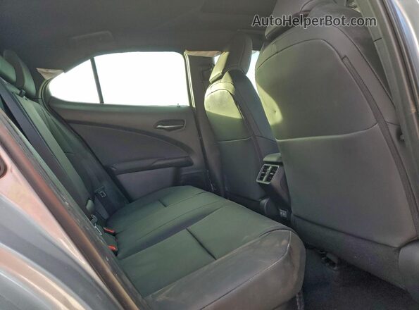 JTHX6JBH2R2189837 2024 LEXUS UX Серебряный Вид задней части салона