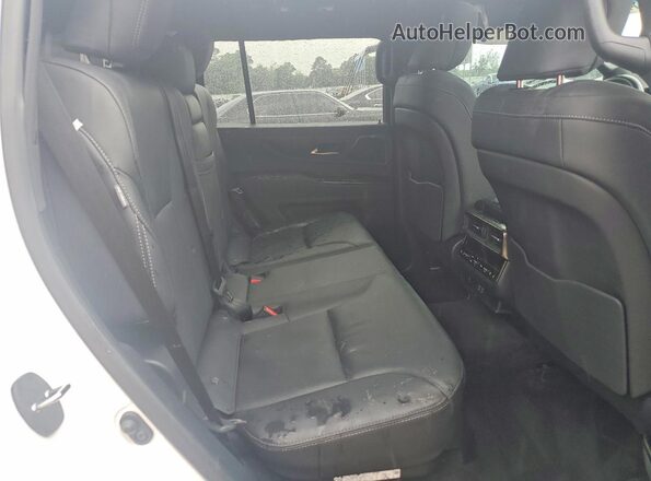 JTJAB7CX2P4015339 2023 LEXUS LX White Widok wnętrza z tyłu