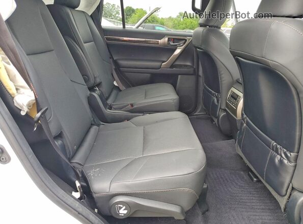 JTJAM7BX2M5274690 2021 LEXUS GX White Widok wnętrza z tyłu