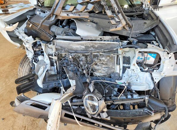 JTJAM7BX2M5279677 2021 LEXUS GX White Вид підкапотного простору